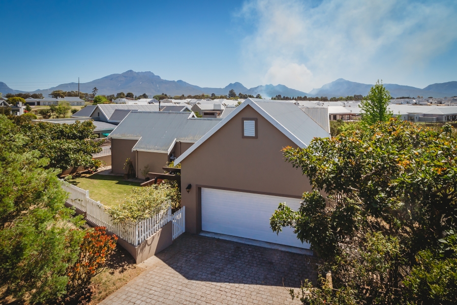 3 Bedroom Property for Sale in Kraaibosch Country Estate Western Cape